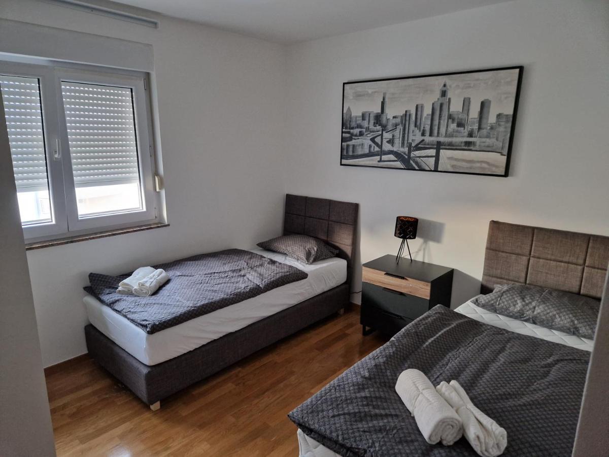 Apartment With Panoramic View Zadar Bagian luar foto